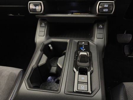 2027 Toyota RAV4 - photo 14