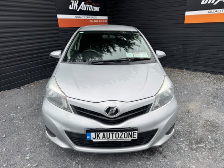 2013 Toyota Yaris - photo 2