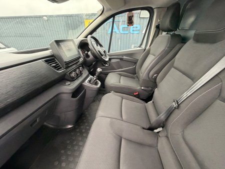 2023 Renault Trafic - photo 37