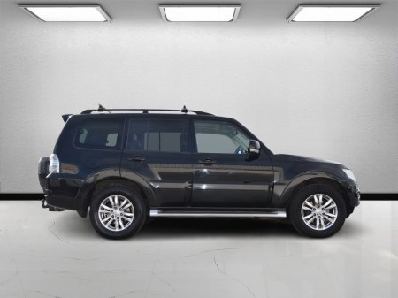2016 Mitsubishi Pajero - photo 9