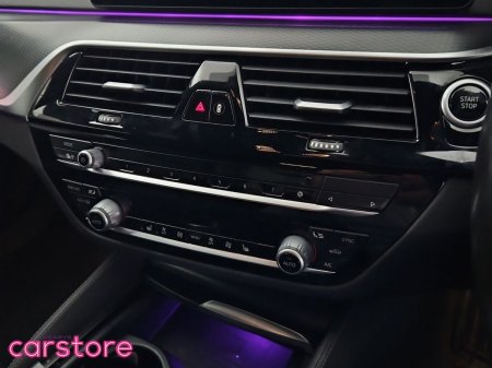 2021 BMW 5-Series - photo 20
