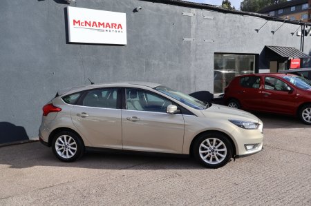 2016 Ford Focus - photo 2