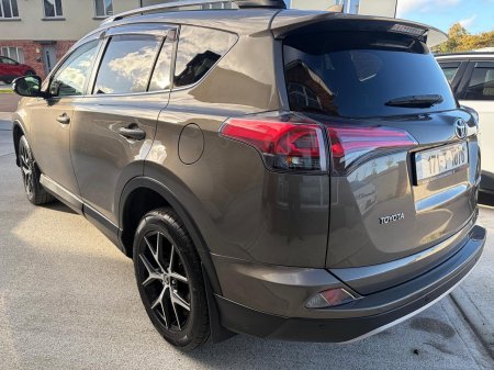 2017 Toyota RAV4 - photo 11