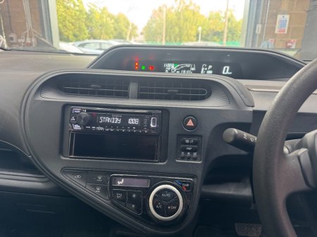 2019 Toyota Aqua - photo 13