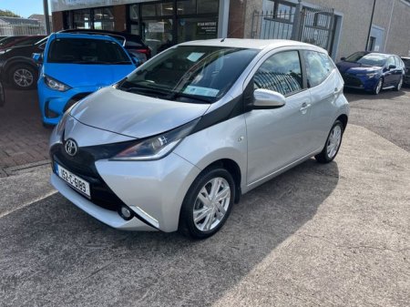 2015 Toyota Aygo 1.0 X-play 4DR