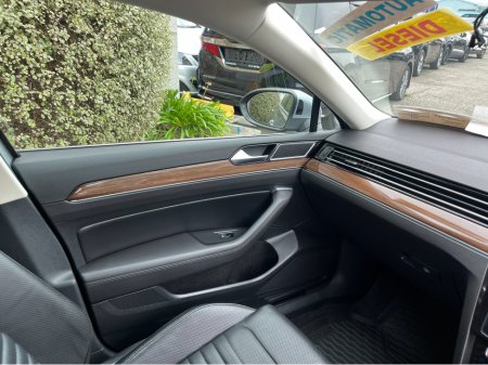 2018 Volkswagen Passat - photo 15