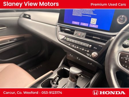 2022 Lexus ES - photo 13
