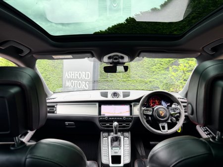 2021 Porsche Macan - photo 11