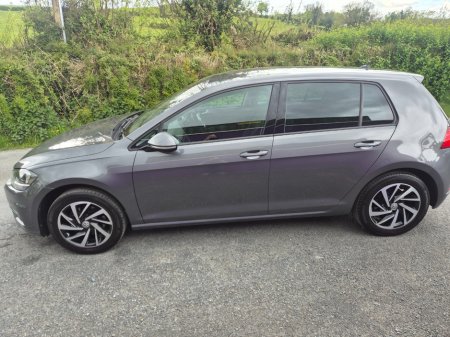 2020 Volkswagen Golf - photo 6