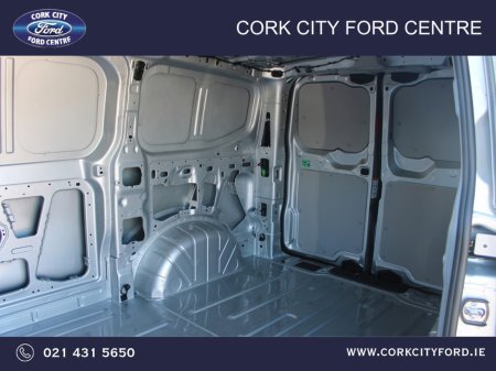 2026 Ford Transit Custom - photo 17