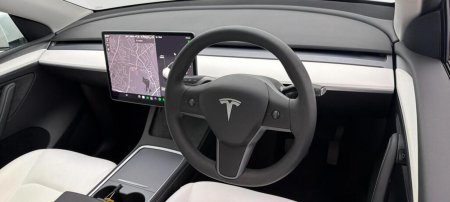 2024 Tesla Model Y - photo 5