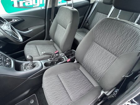 2014 Opel Astra - photo 6