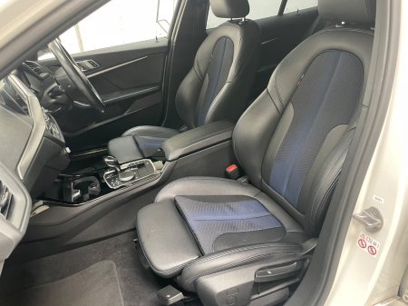 2021 BMW 1-Series - photo 17