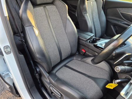 2020 Peugeot 5008 - photo 24