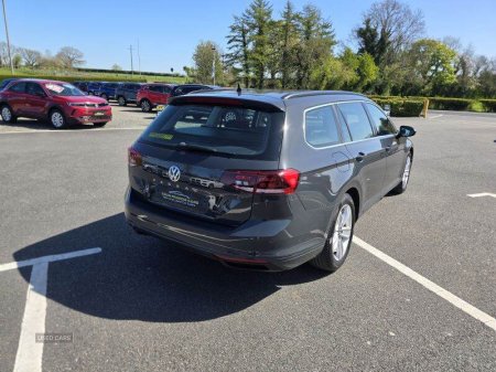 2020 Volkswagen Passat - photo 4