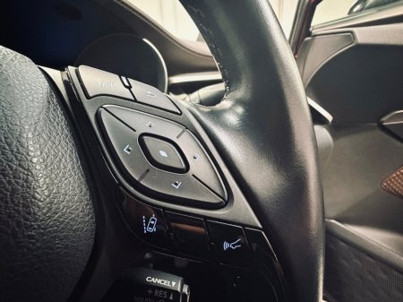 2019 Toyota C-HR - photo 18