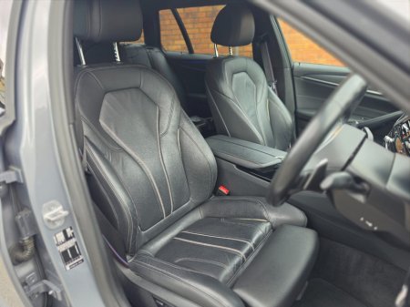 2022 BMW 5-Series - photo 30