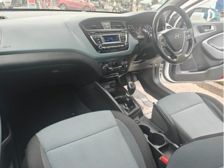 2017 Hyundai i20 - photo 9