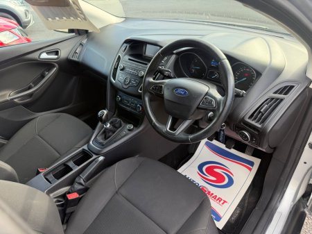 2017 Ford Focus - photo 13