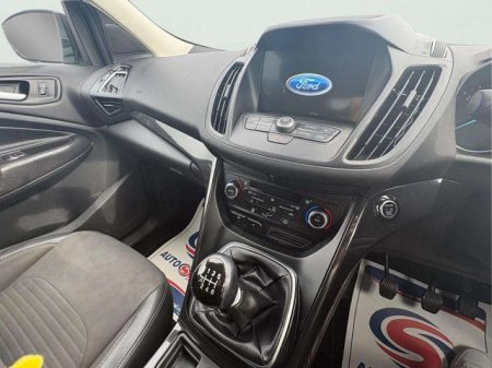 2017 Ford Kuga - photo 34
