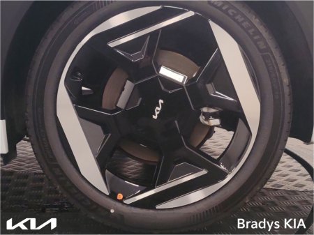 2026 Kia EV4 - photo 6