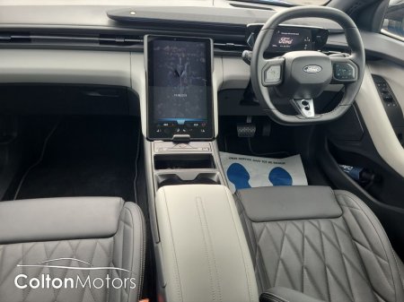 2026 Ford Capri - photo 9
