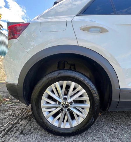 2023 Volkswagen T-Roc - photo 4