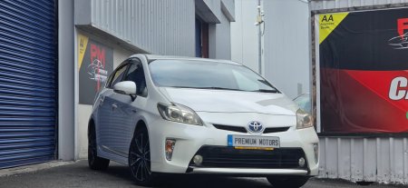 2014 Toyota Prius - photo 2