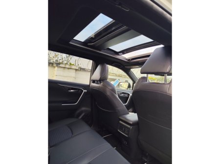 2020 Toyota RAV4 - photo 12