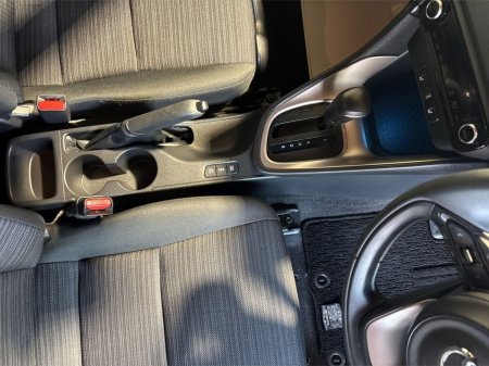 2020 Toyota Yaris - photo 12