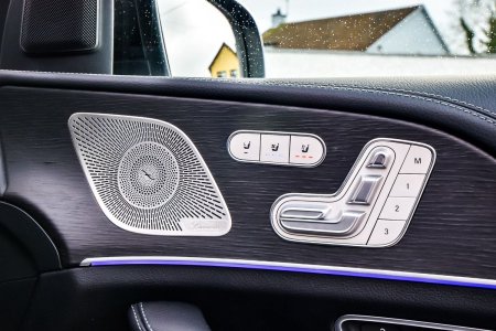 2025 Mercedes-Benz GLE - photo 12