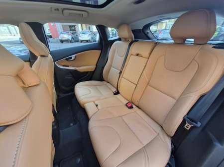 2020 Volvo V40 - photo 18