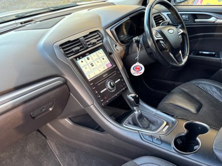 2018 Ford Mondeo - photo 18