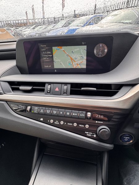 2019 Lexus ES - photo 16