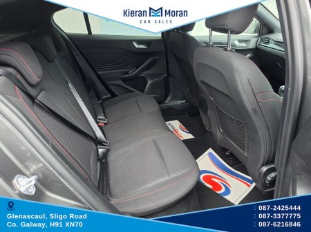 2019 Ford Focus - photo 17