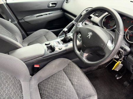 2015 Peugeot 3008 - photo 2