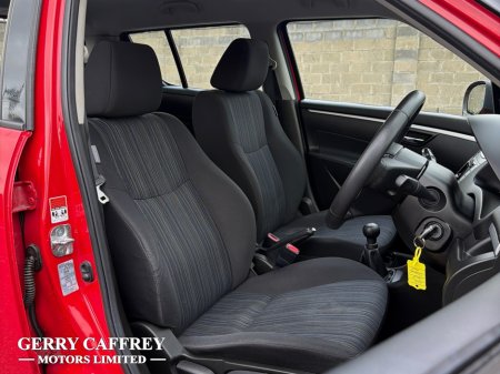 2015 Suzuki Swift - photo 8