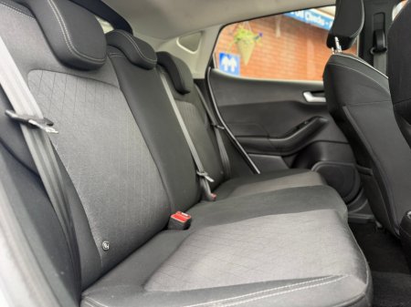 2019 Ford Fiesta - photo 17