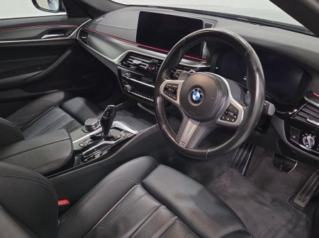 2023 BMW 5-Series - photo 6