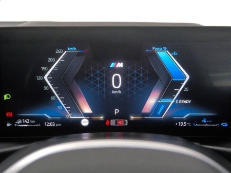 2025 BMW 3-Series - photo 9