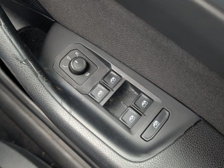 2017 Volkswagen Passat - photo 13