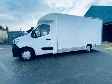 2021 Renault Master