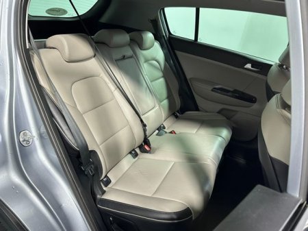 2020 Kia Sportage - photo 11