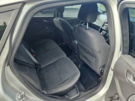2017 Ford Focus - photo 10