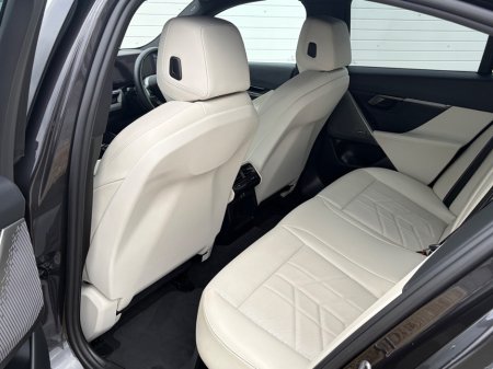2024 BMW 5-Series - photo 18