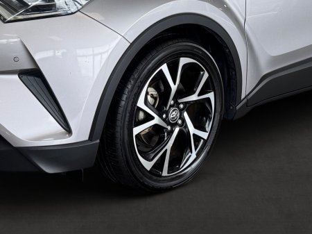 2017 Toyota C-HR - photo 10