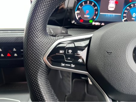 2022 Volkswagen Golf - photo 22