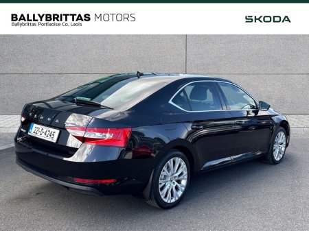 2022 Skoda Superb - photo 5
