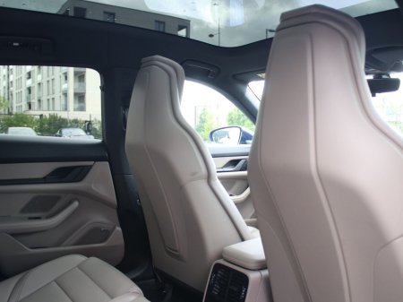 2024 Porsche Taycan - photo 9