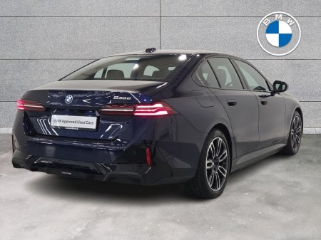 2025 BMW 5-Series - photo 24
